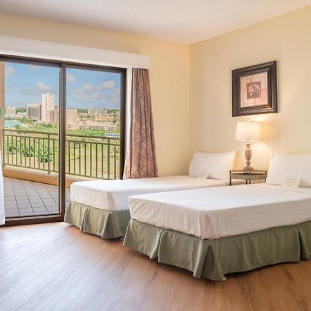 Holiday Resort & Spa Guam Tumon Exterior foto
