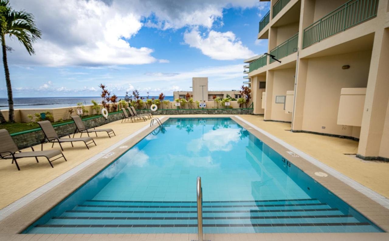 Holiday Resort & Spa Guam Tumon Exterior foto