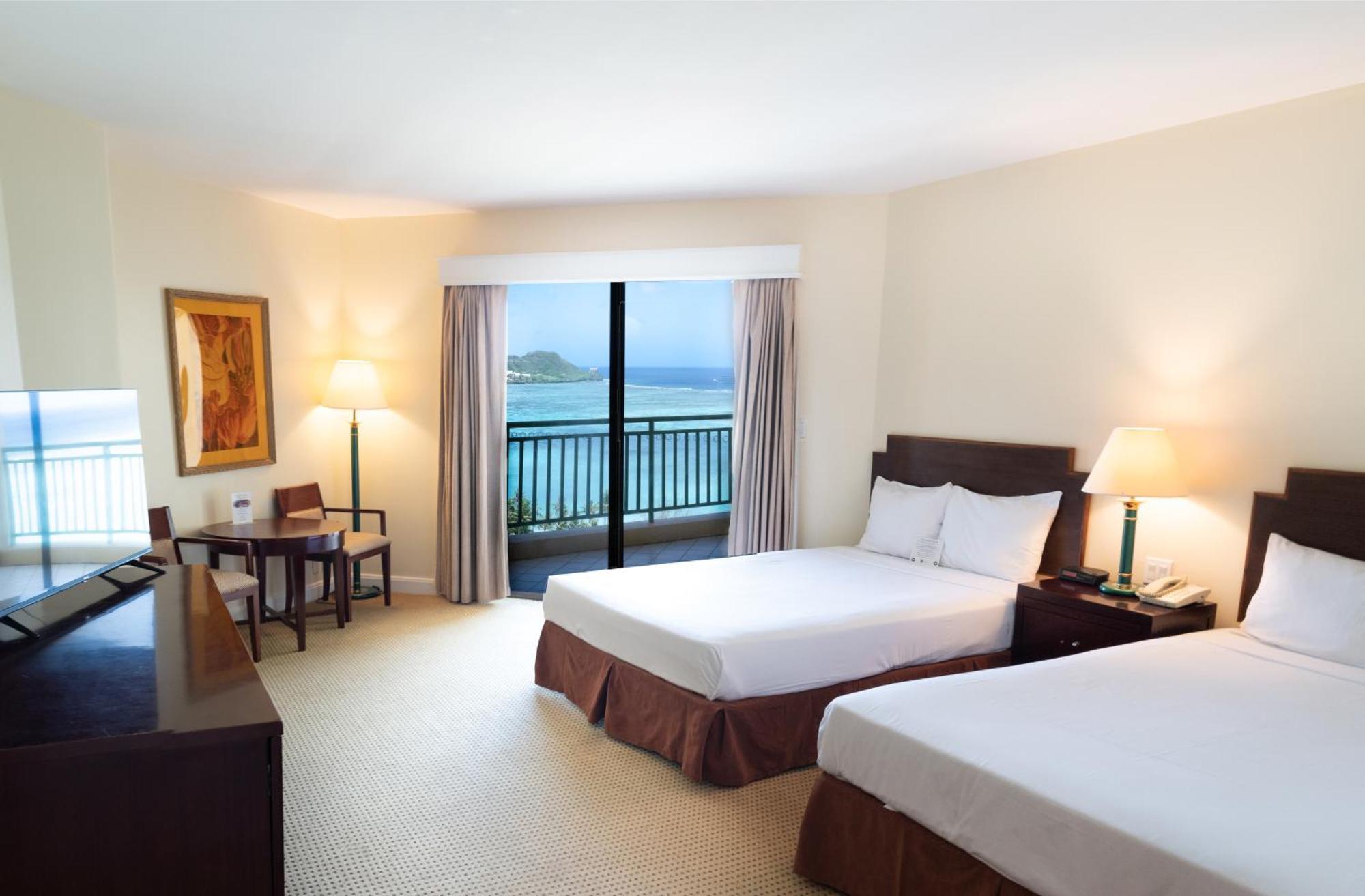Holiday Resort & Spa Guam Tumon Exterior foto