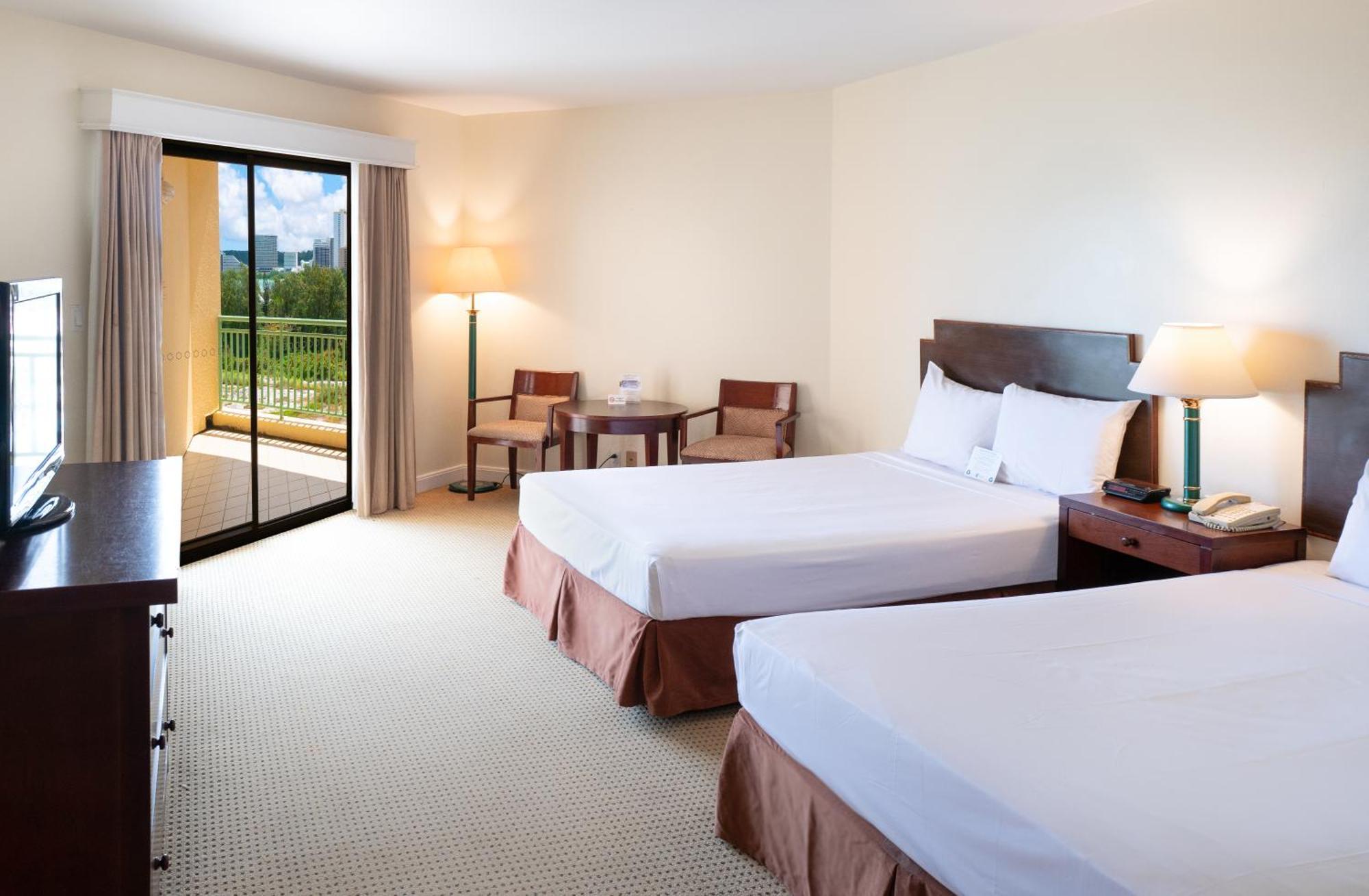 Holiday Resort & Spa Guam Tumon Exterior foto