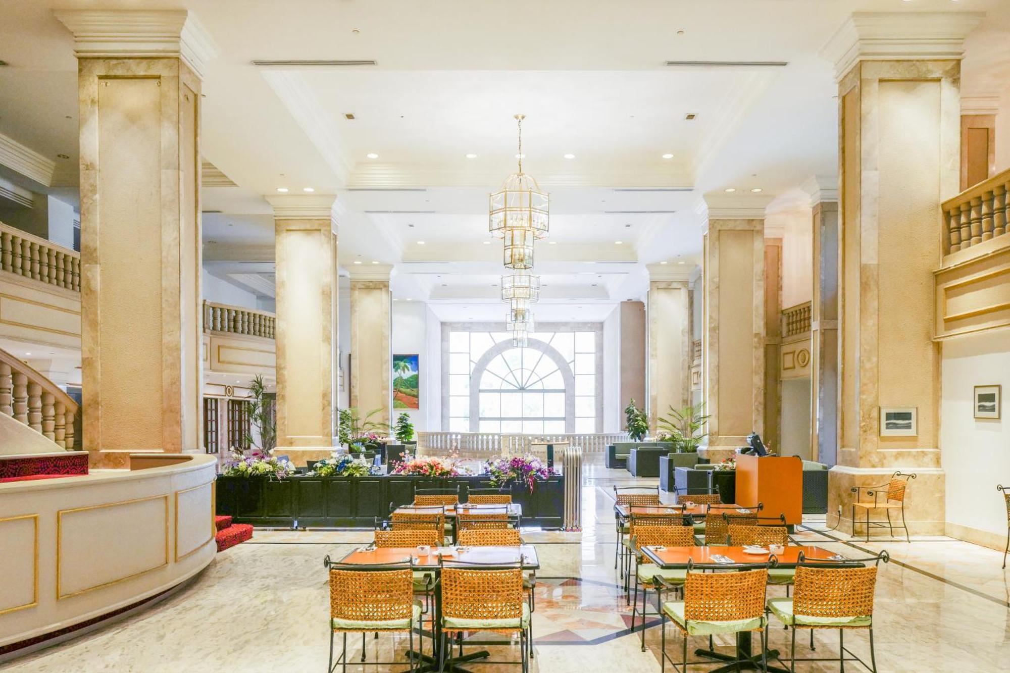 Holiday Resort & Spa Guam Tumon Exterior foto