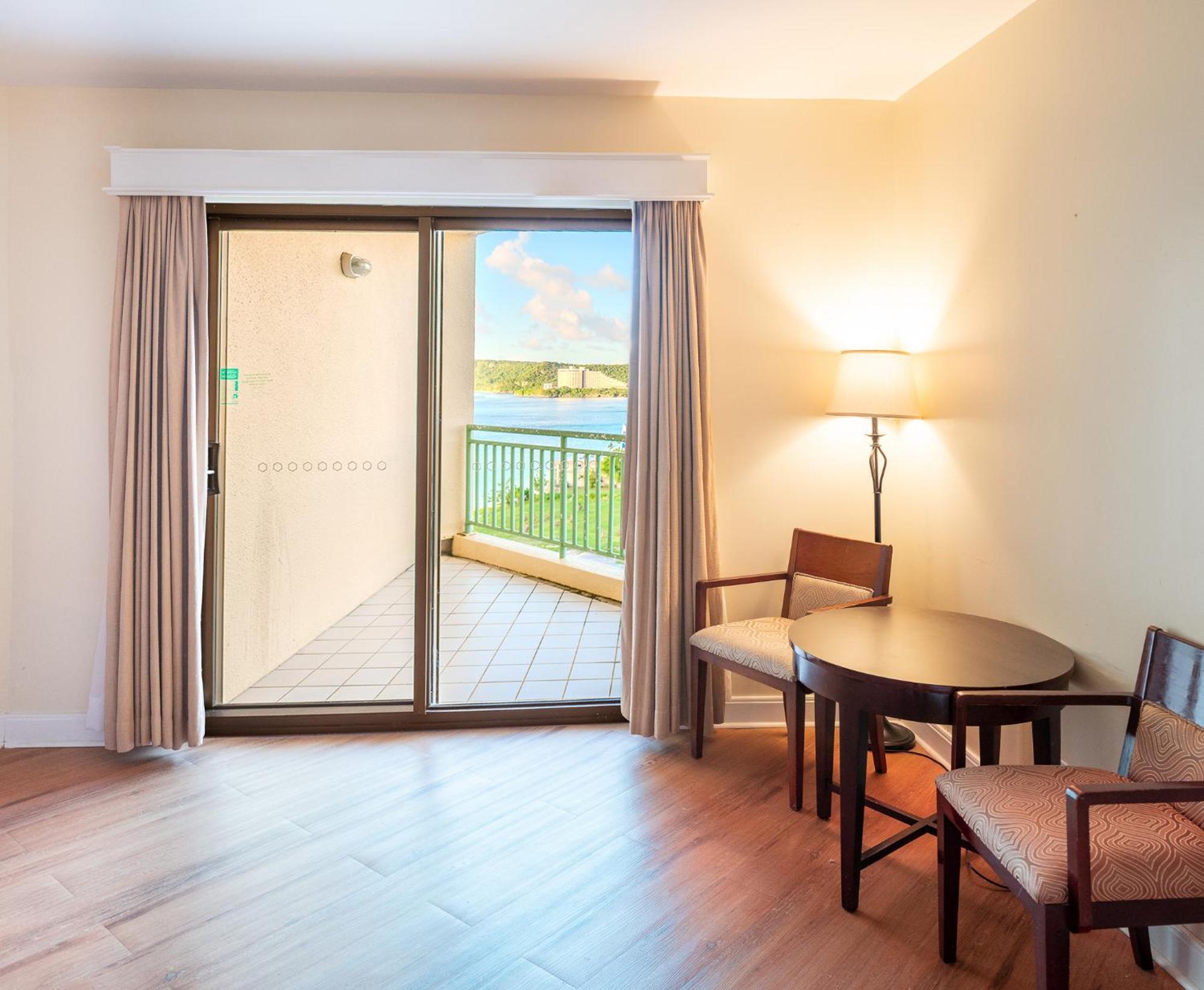 Holiday Resort & Spa Guam Tumon Zimmer foto