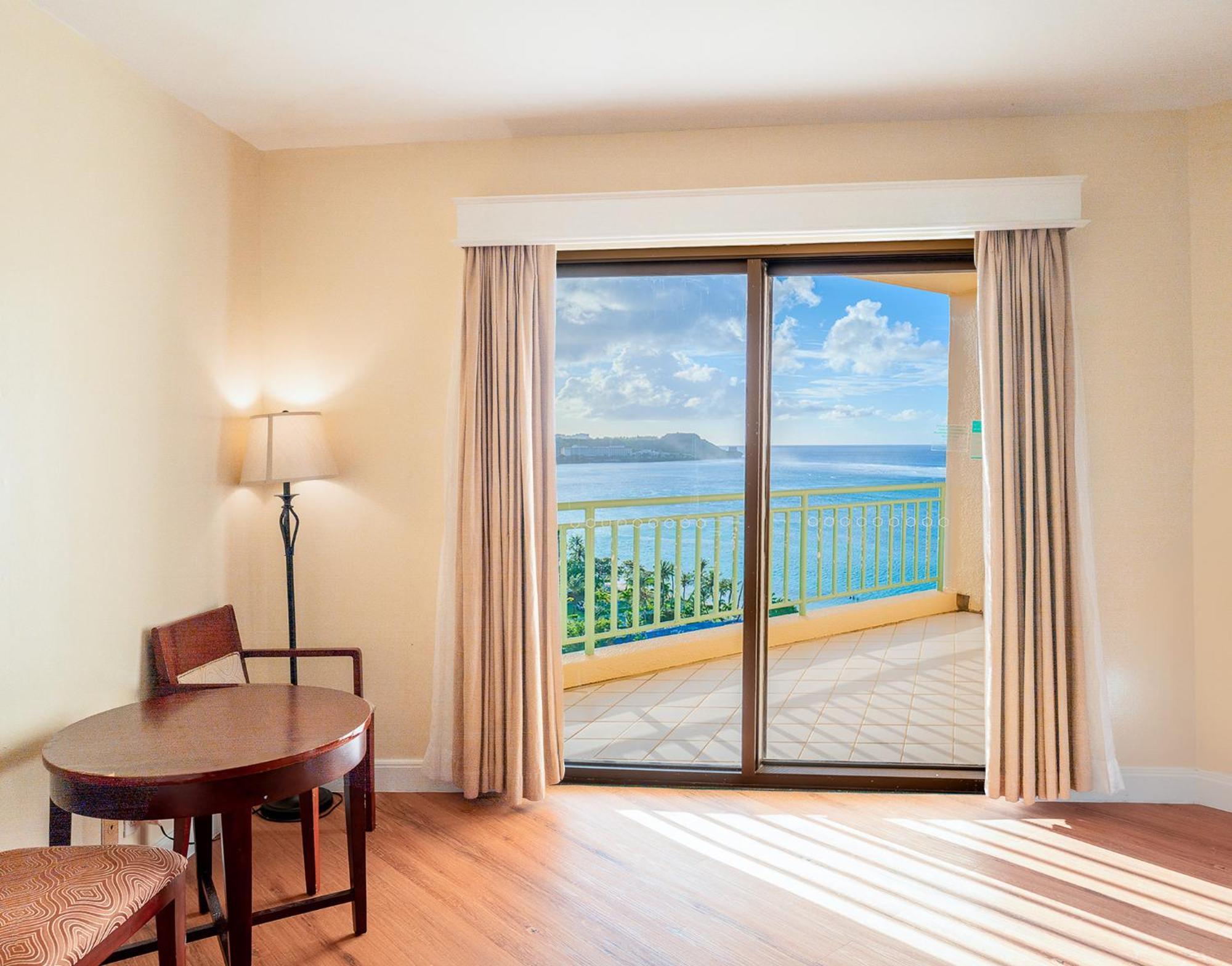 Holiday Resort & Spa Guam Tumon Zimmer foto